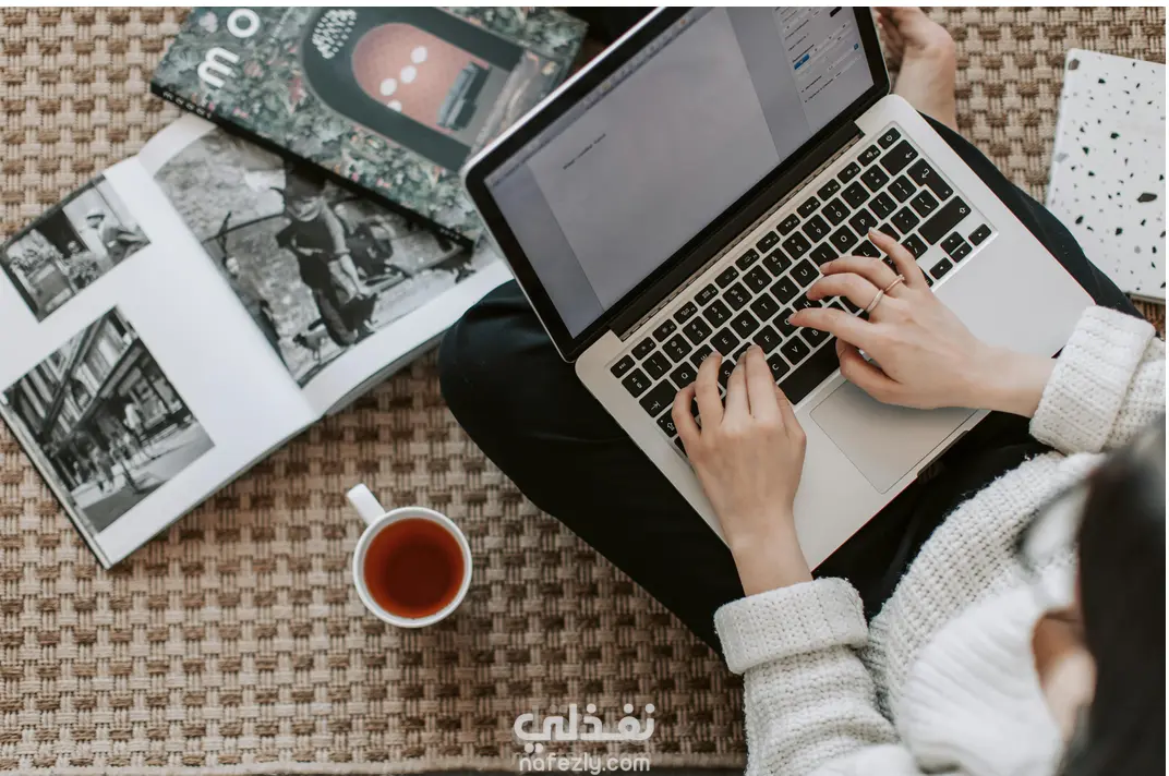 كتابة مقالات في المجال الطبي والتكنولوجيا والمواضيع العامه والسياسه والدين