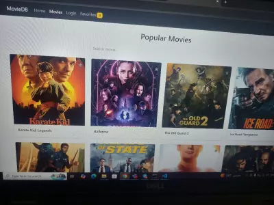 Implement Redux Cycle to Manage Movie Favorites