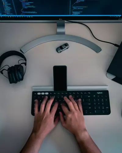 تفريغ احترافي للمقاطع الصوتية والفيديو إلى نصوص دقيقة وخالية من الأخطاء.