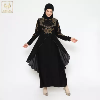 مصمم ازياء