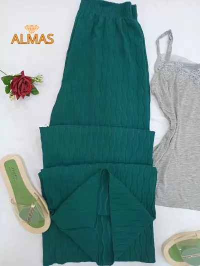 بوسترات أبداعية لصفحة ملابس تسويق وأدارة صفحات ع سوشيال ميديا