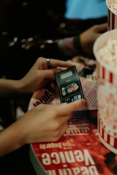 تطبيق حجز تذاكر ومقاعد سينما