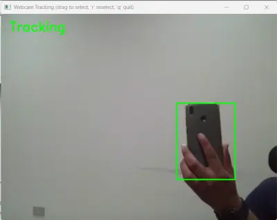 تطبيق تتبّع كائنات من كاميرا الويب باستخدام Python وOpenCV (CSRT/KCF) مع تحديد ROI بالسحب