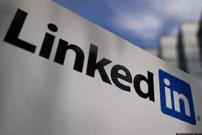 مساعدتك لتحسين linkedin الخاص بك والوصول الى حساب قوي تستطيع الحصول ع عمل من خلاله