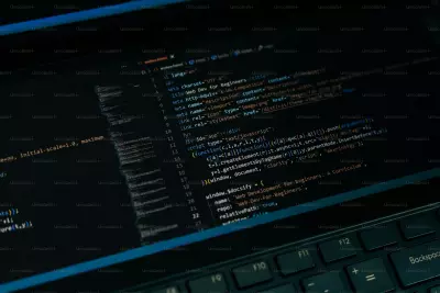 تدقيق البيانات ورفعها بدقة عالية مع إعداد تقارير يومية