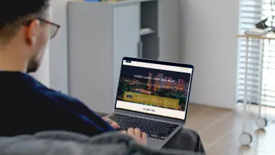 صورة العمل تصميم واجهة مستخدم (UI/UX) لمنصة حجز فنادق فاخرة - فندقي (نظام تفاعلي كامل)