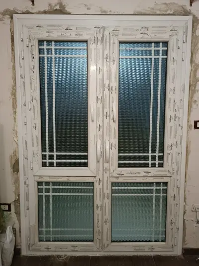 أنظمة أبواب وشبابيك UPVC وواجهات زجاجية وهاند ريل ألومنيوم