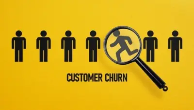 نموذج تعلم آلي للتنبؤ بانسحاب العملاء (Churn Prediction Model)