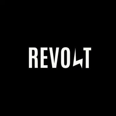 شعار REVOLT.. عندما تجتمع الهندسة الإبداعية مع رمزية الطاقة.