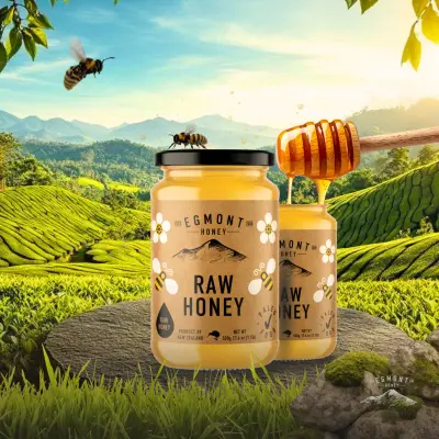 تصميم إعلاني لمنتج عسل طبيعي - Raw Honey Visual Design