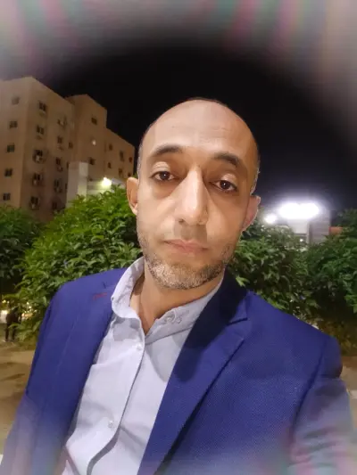 مصم قاعده بيانات ومحترف كمبيوتر