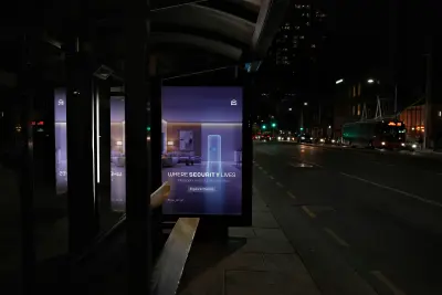 تصميم بوستر دعائي لأمان المنازل الذكية – Where Security Lives