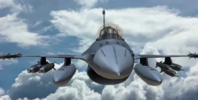 Motion Graphic – Airplane Flying Through the Clouds أو