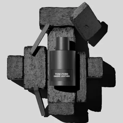 تصميم زجاجة perfume tom ford