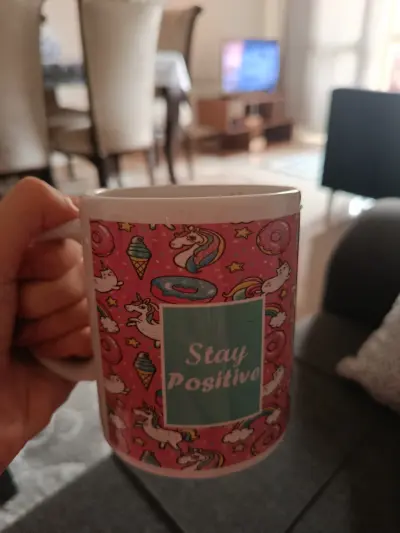 تصميم مج بشكل انيق وقابل للطباعه