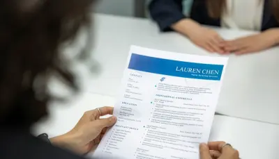 كتابة سيرة ذاتية وتصميم افضل CV احترافي