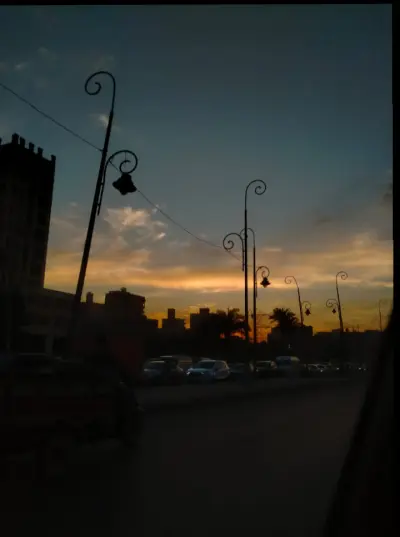 مصمم جرافيك و عمل حر