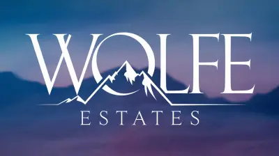 تصميم هوية بصرية وشعار فاخر لشركة عقارات