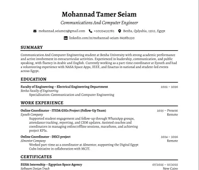 تصميم CV بدقة عالية