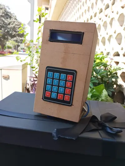الخزنة الذكية بالـ IoT