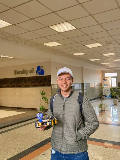 تحكم صوتي بالسيارة باستخدام تقنيات الذكاء الاصطناعي وإنترنت الأشياء (AI & IoT).