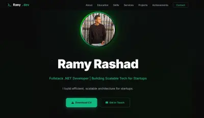 تطوير وتصميم موقع تعريفي (بورتفوليو) تقني