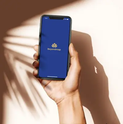 تصميم تجربة وواجهة تطبيق سياحي