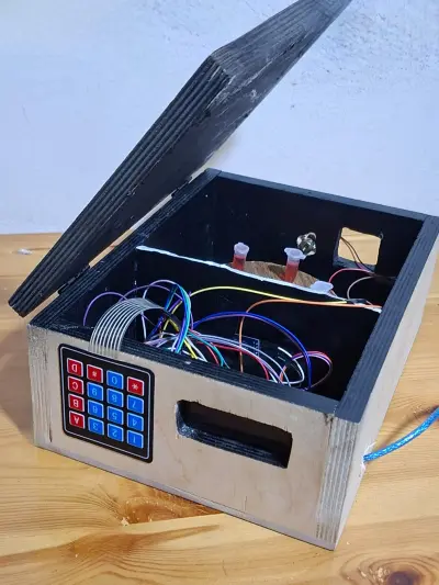 تصميم جهاز Spectrophotometer باستخدام Arduino مع نظام لإدارة بيانات المرضى