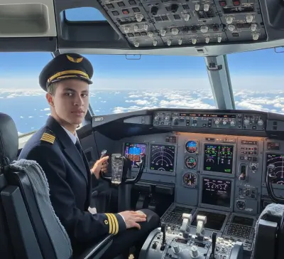 مصمم مواقع إلكترونية