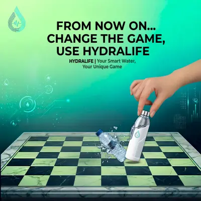 تصميم إعلاني إبداعي لمنتج زجاجات المياه الذكية - حملة "Change The Game"