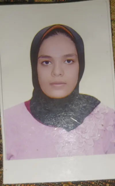 مصمم جرافيك بالإضافة إلى محاسب قانونى محترف