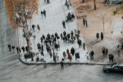 تحليل وتقسيم عملاء التجارة الإلكترونية (Customer Segmentation)
