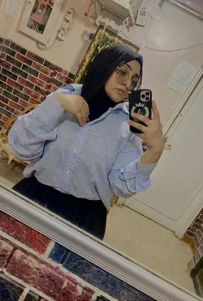 موظفة خدمة عملاء