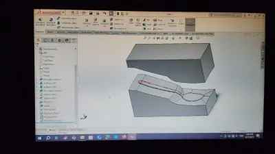 تصميم اسطمبة إنتاج ملعقة معدنية باستخدام SolidWorks