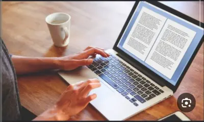 كتابة المقالات.