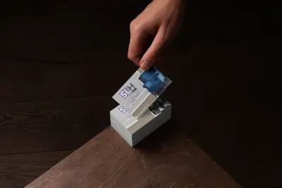 تصميم بيسنس كارد و بوست سوشيال ميديا