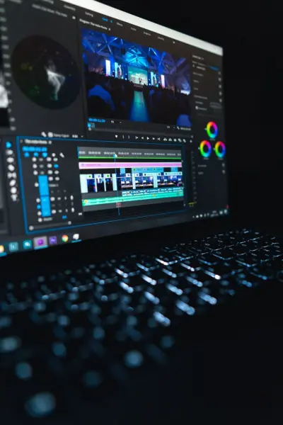 مونتاج فيديو ريلز لمحتوى سوشيال ميديا