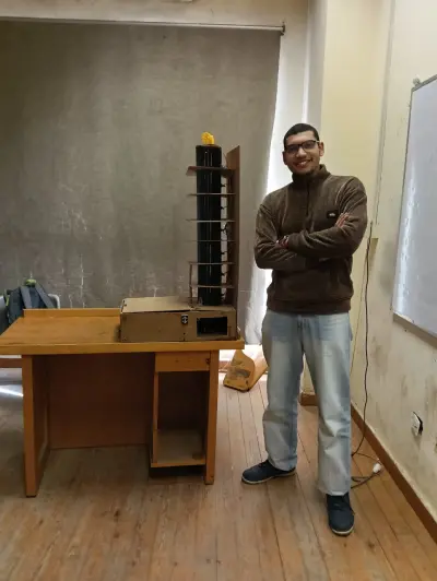 اسانسير بواسطه الدوائر الالكترونيه