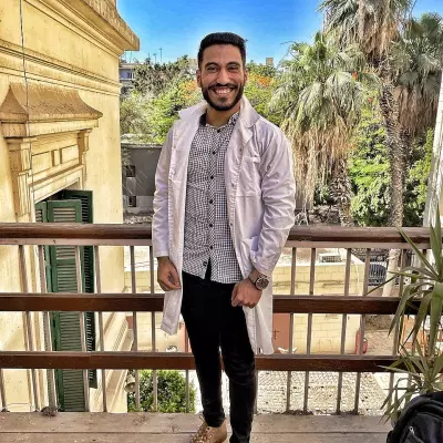 كاتب ومحرر ترجمه طبيه