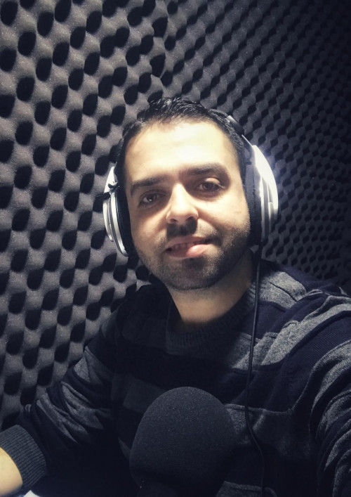 خدمات التعليق الصوتي كافة باحترافية وجودة عالية