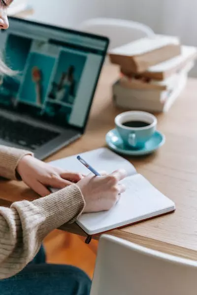 كتابة مقالات ، محتوى ، اسكربت فيديوهات يوتيوب بشكل محترف