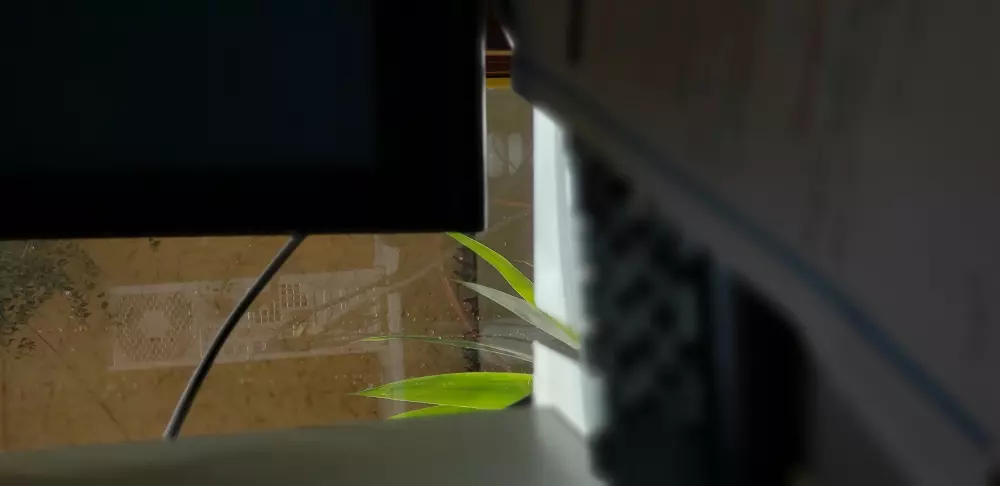 بصوت جميل وراقٍ منتجاتكم سوف تروج بنجاح .