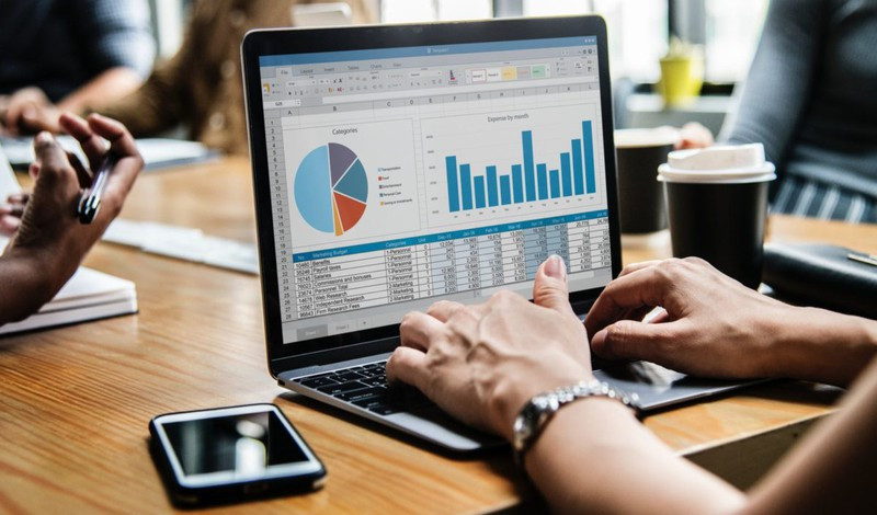 إدخال البيانات باللغة العربية و الإنجليزية  الى ملف إكسل