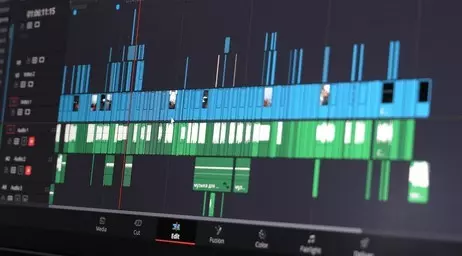 مونتاج فيديوهات القصيرة (shorts-reels) لجميع المنصات.