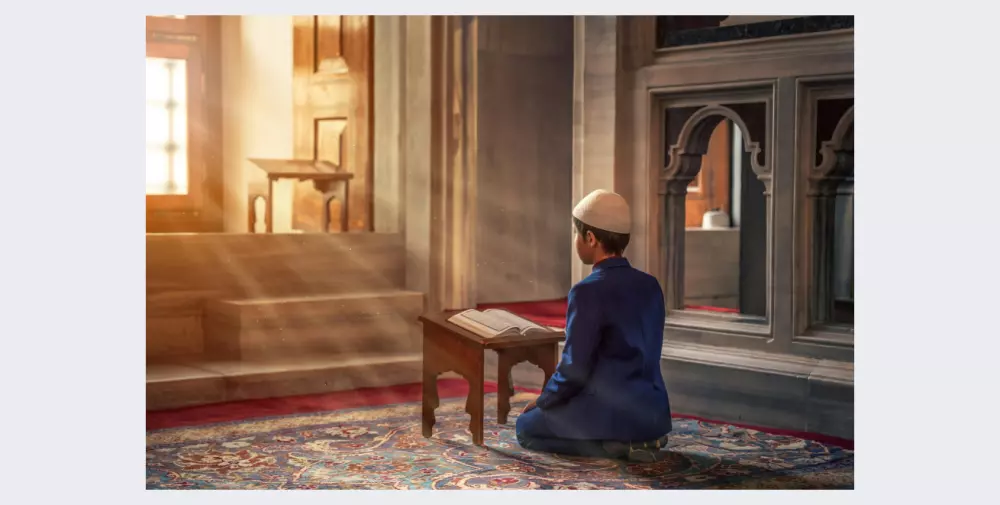 تحفيظ القرآن وتفسير آيَاتُهُ وتعليم احكام التجويد