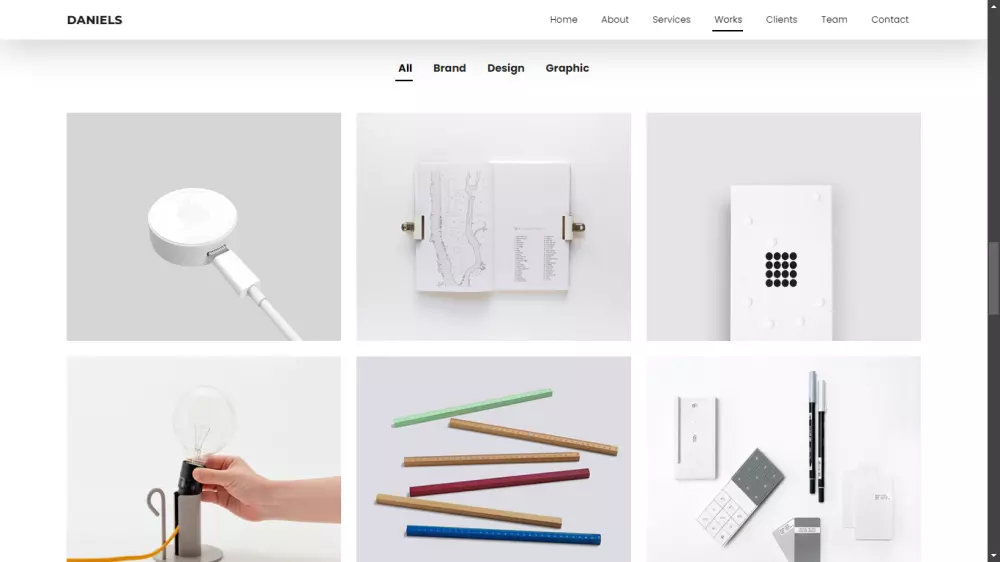 تصميم موقع احترافي لعرض أعمالك وإبراز مهاراتك