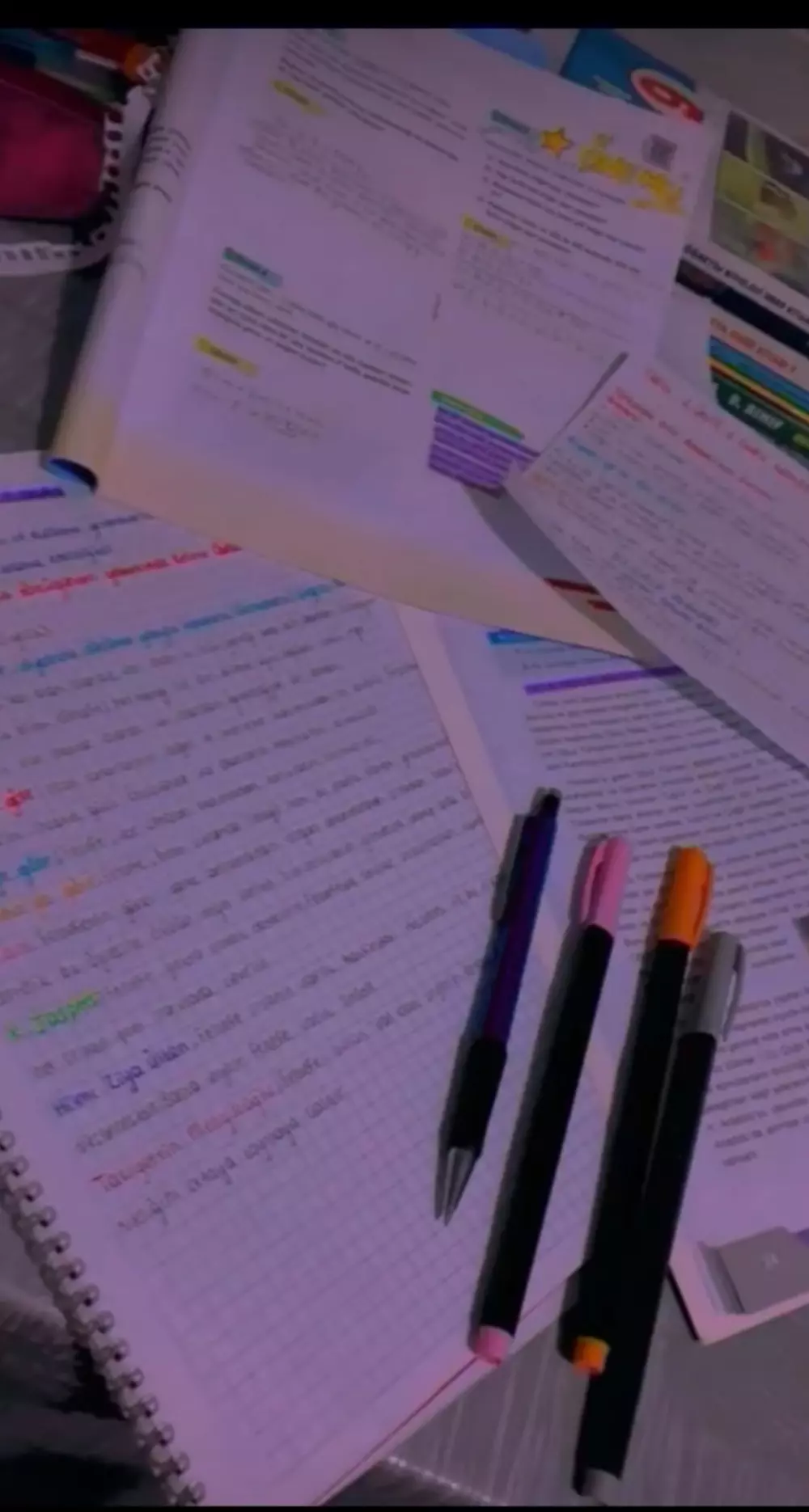 كتابه بحث مدرسي و اكاديمي بشكل مميز باللغه العربيه او الانجليزيه