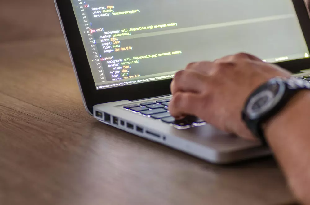 تحسين محركات البحث (SEO)