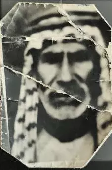 ترميم واحياء الصور القديمة التالفة