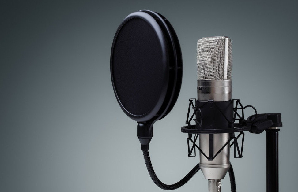 التعليق الصوتي